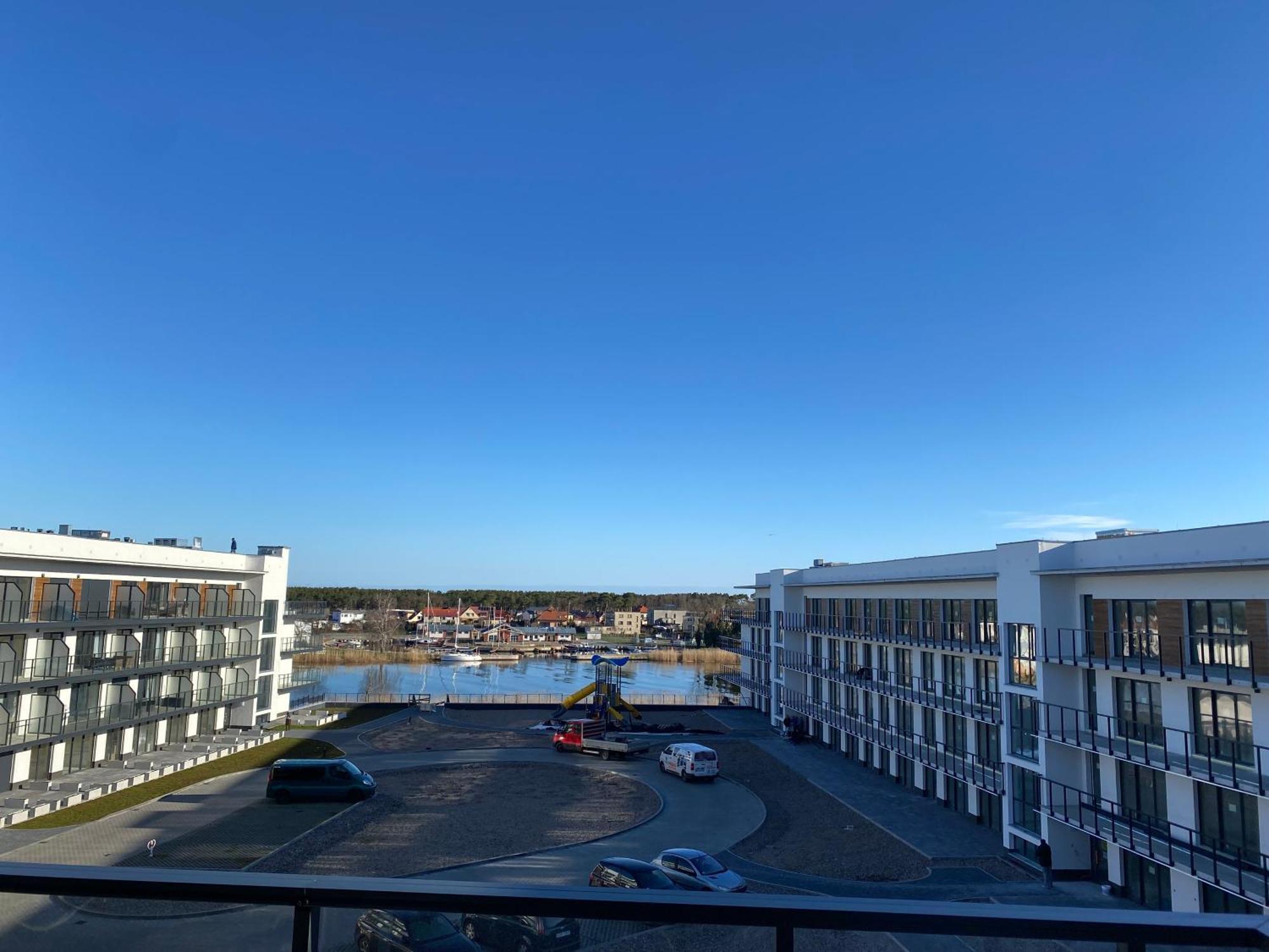 Blue Marina Apartment Dziwnow Bagian luar foto