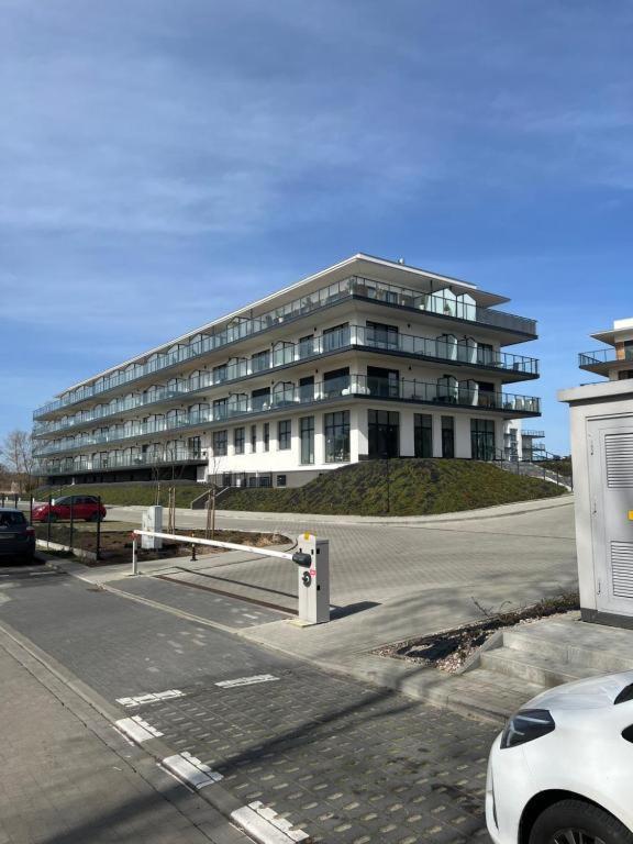 Blue Marina Apartment Dziwnow Bagian luar foto